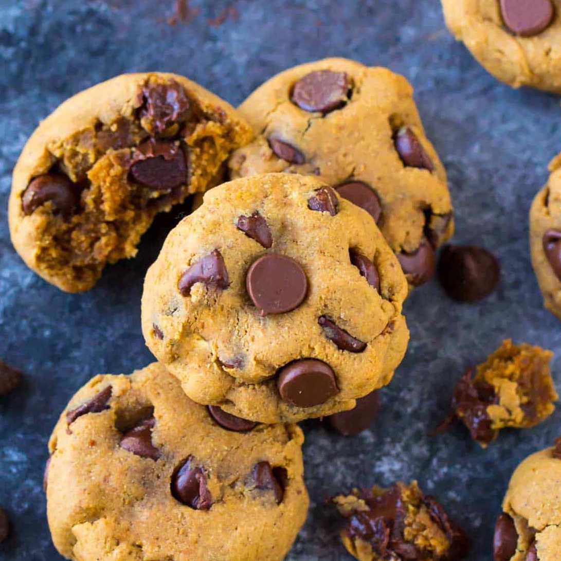 Coconut Flour Chocolate Chip Cookies w/ Date Sugar (9ct)