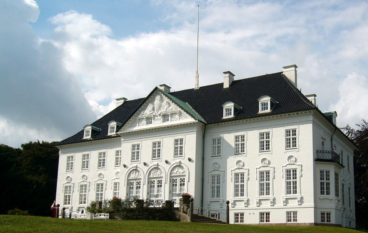 Marselisborg Slot - Cover Photo