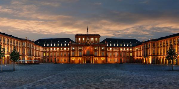 Mannheim Baroque Palace - Palace outside gallery thumbnail