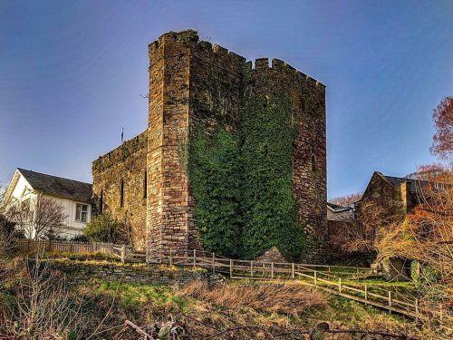 Brecon Castle - Brecon Castle outside gallery thumbnail