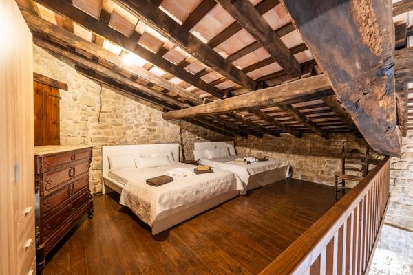 Falgons Castle - Select Bedrooms gallery thumbnail