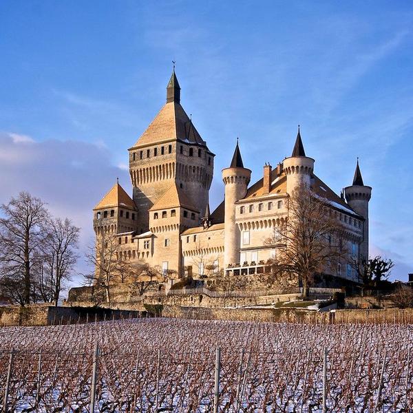 Vufflens castle - Outdoors gallery thumbnail
