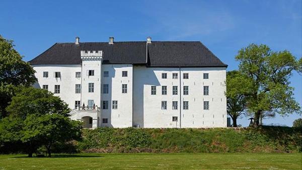 Dragsholm Castle - Dragsholm Castle outside gallery thumbnail