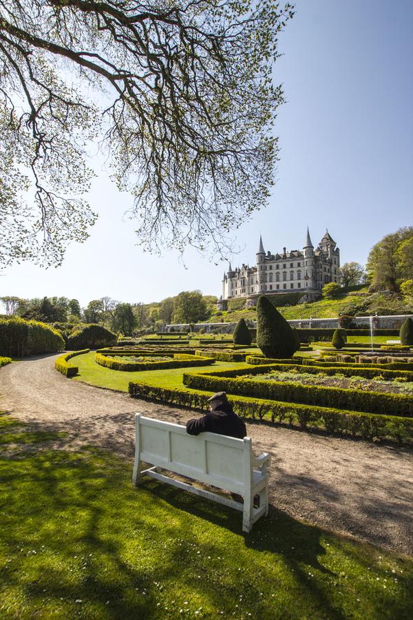  Dunrobin Castle - Dunrobin Castle outside gallery thumbnail