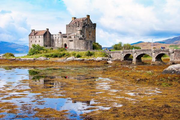 Eilean Donan Castle - Eilean Donan outside gallery thumbnail