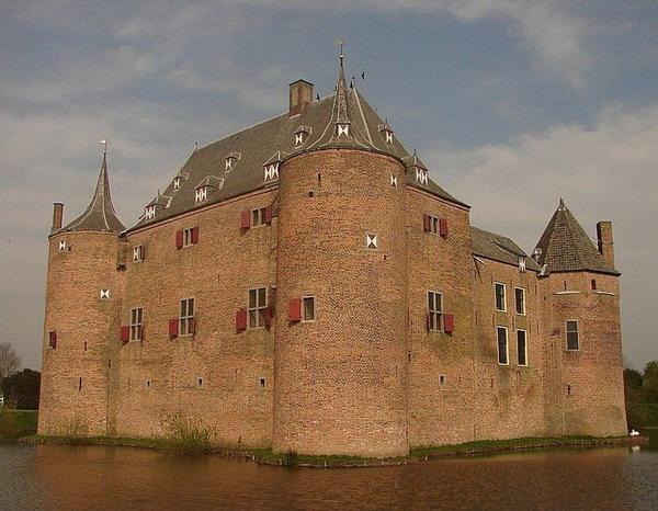 Ammersoyen Castle - Outdoors gallery thumbnail
