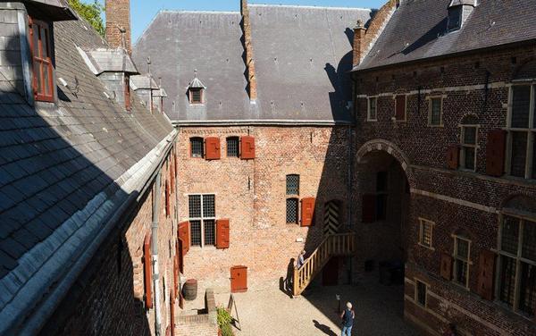 Hernen Castle - Indoors gallery thumbnail