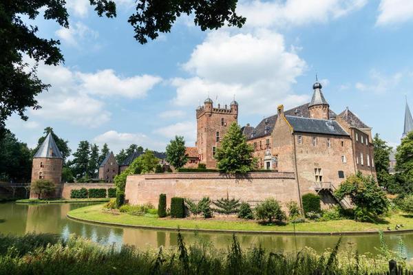 Huis Bergh Castle - Outdoors gallery thumbnail