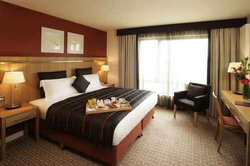 Luttrellstown Castle - Luttrellstown Castle Luxury Hotel rooms gallery thumbnail