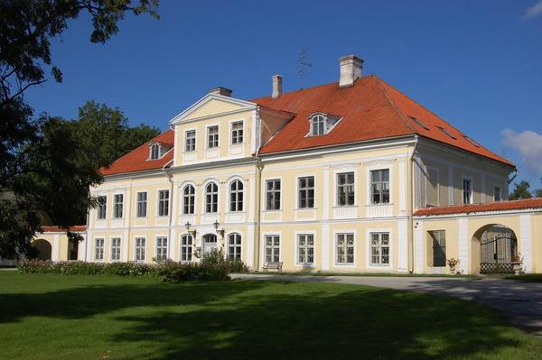 Saue Manor - Exterior views gallery thumbnail