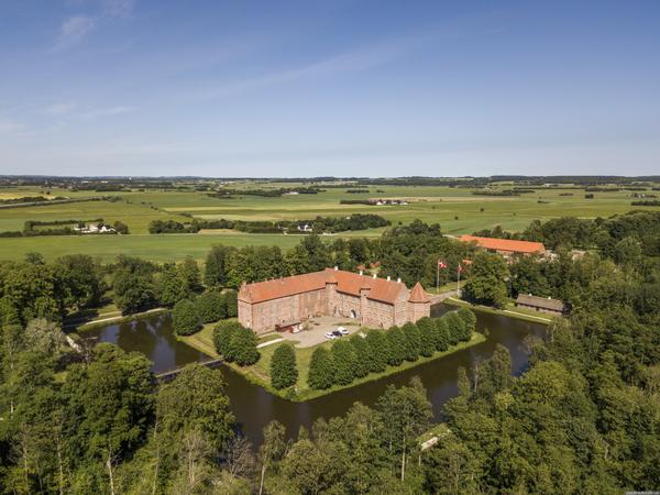 Voergaard Castle - Voergaard Castle outside gallery thumbnail