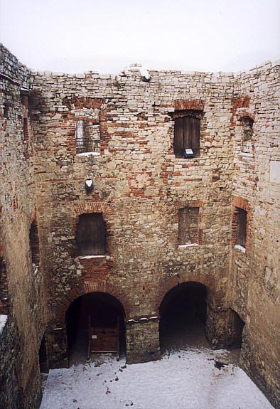 Lipowiec Castle - Indoors gallery thumbnail