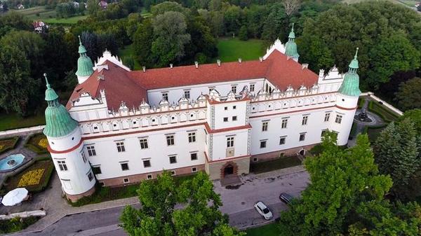 Baranów Sandomierski Castle - Outdoors gallery thumbnail