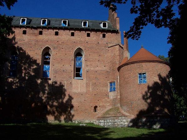 Barciany Castle - Outdoors gallery thumbnail