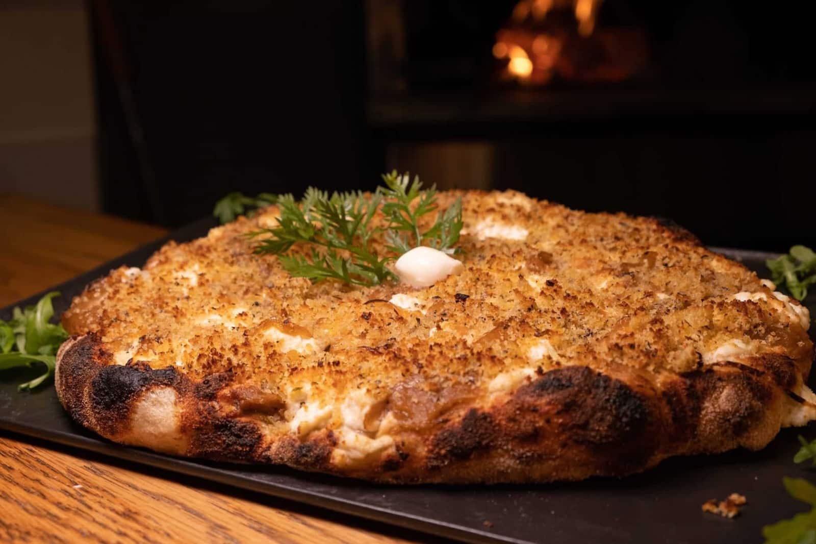Sfincione siciliano, specialità gastronomica