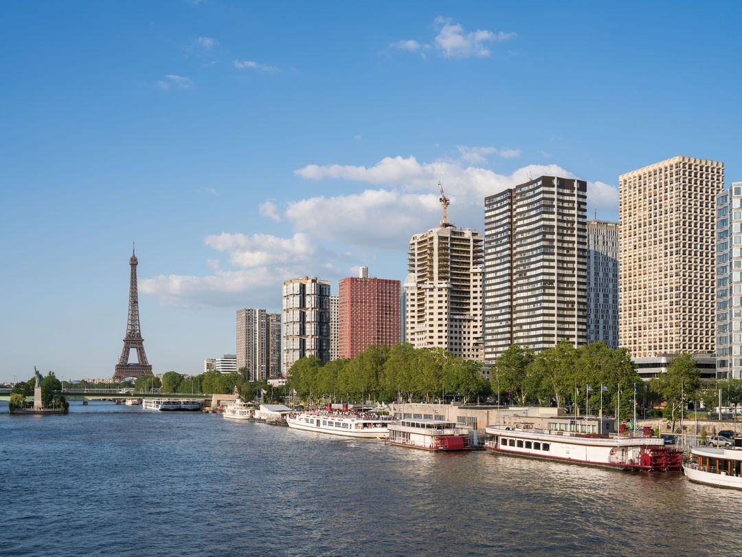 Le Front de Seine depuis le pont Mirabeau