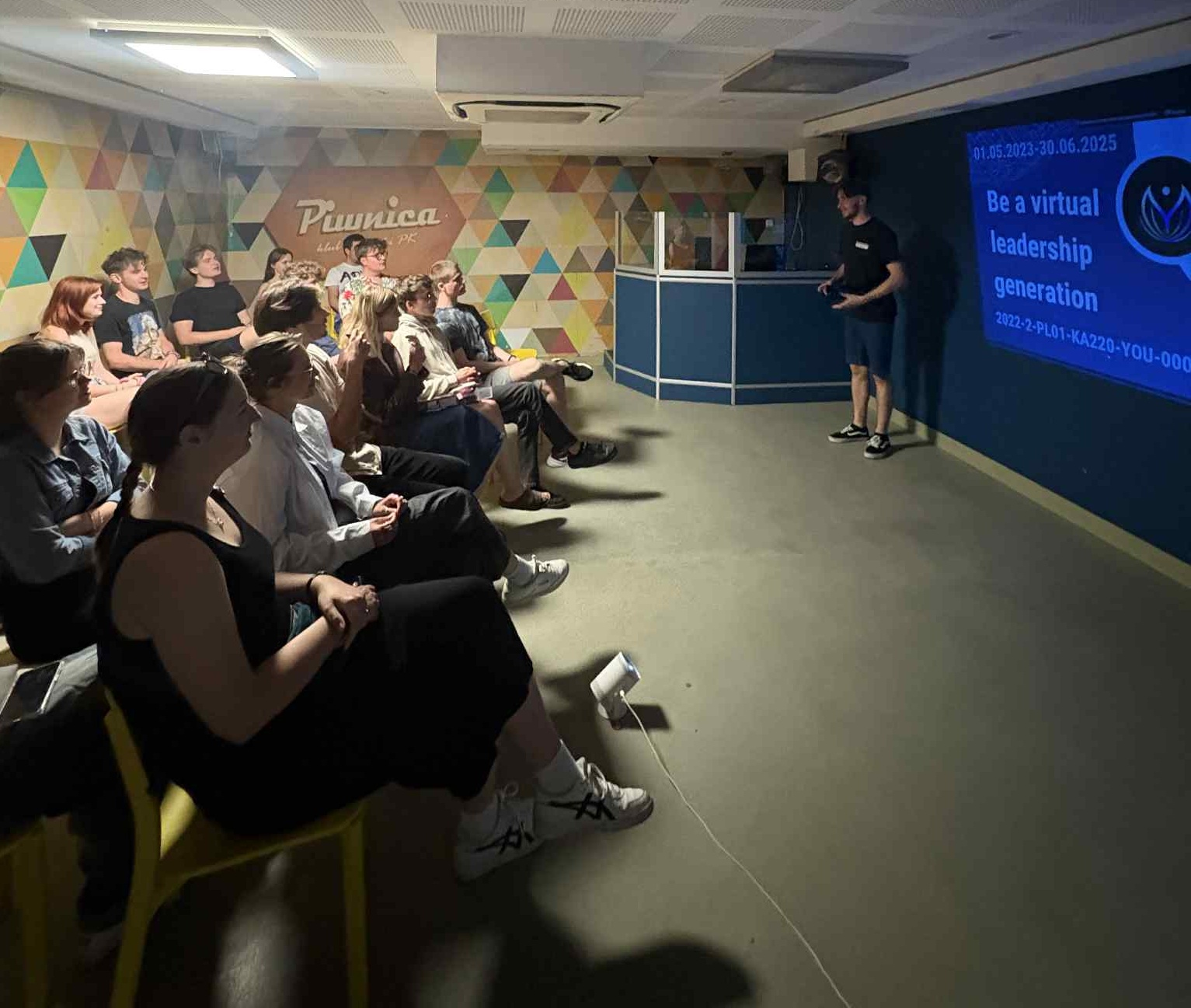 Multiplier Virtual Leader Poland