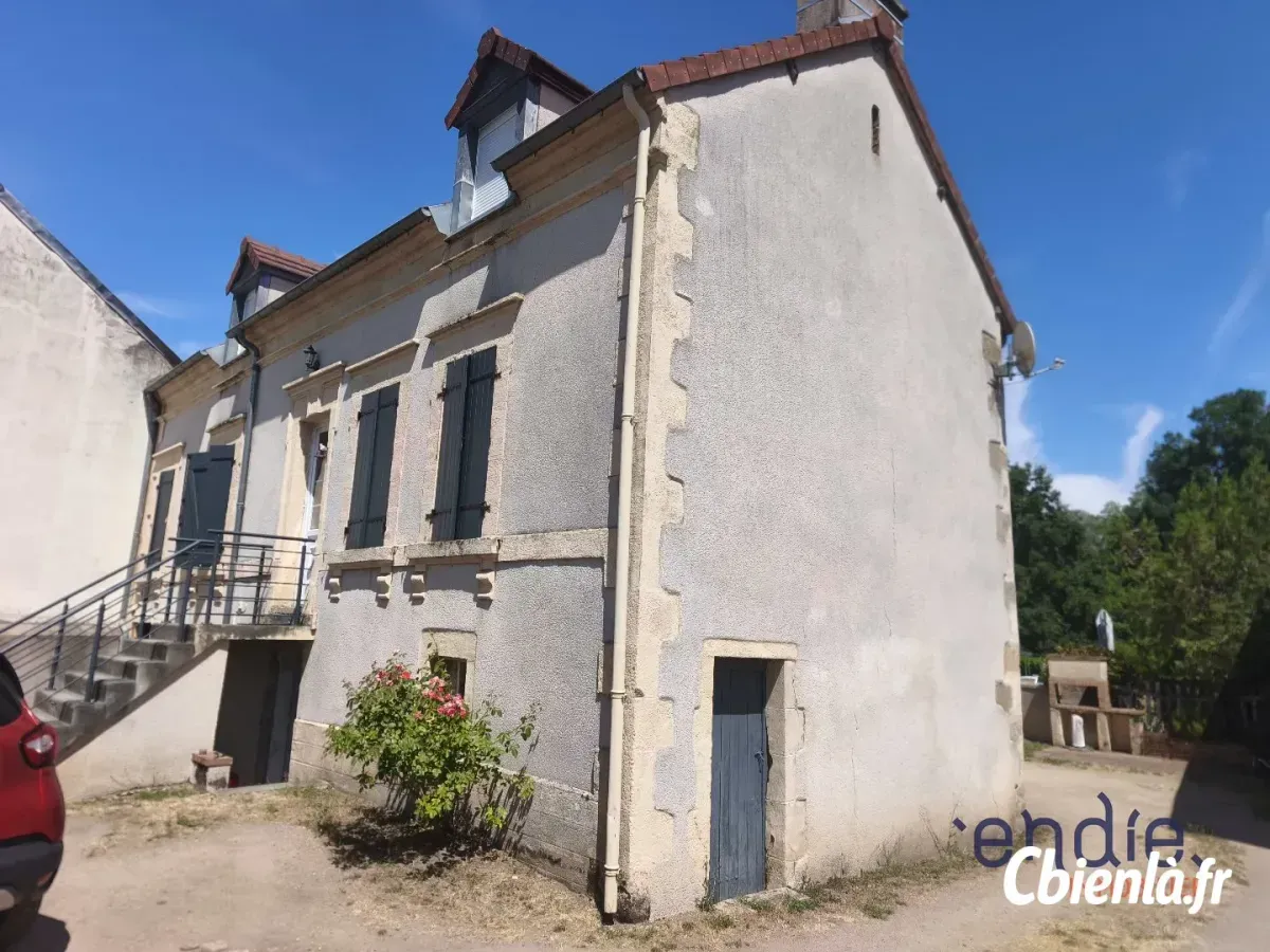Maison à Cosne D'Allier