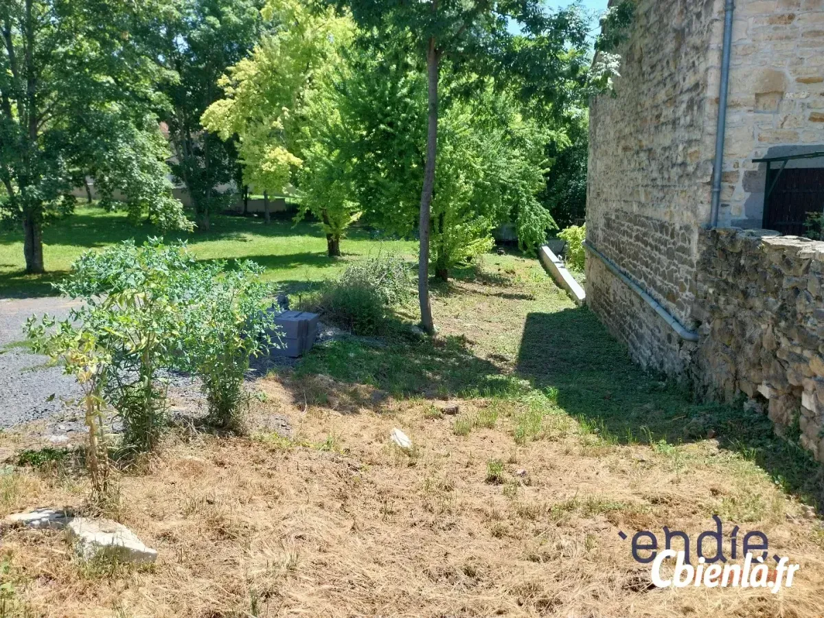 Terrain à Clemensat