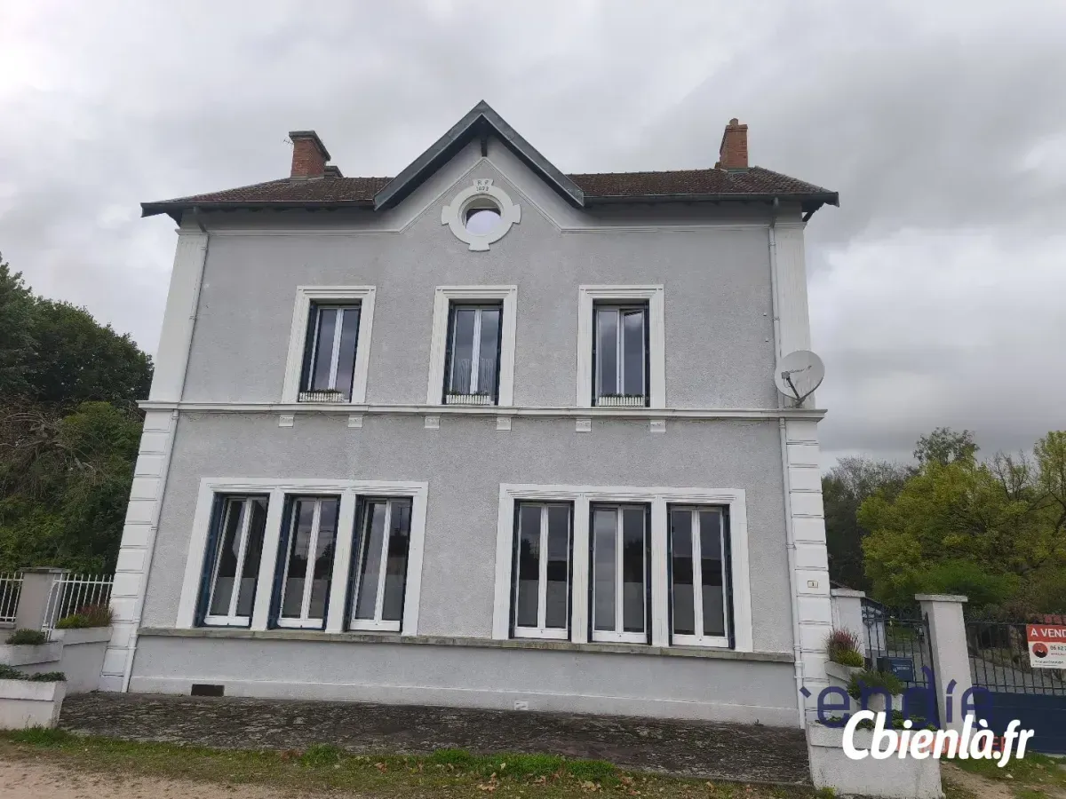 Maison à Cosne D'Allier