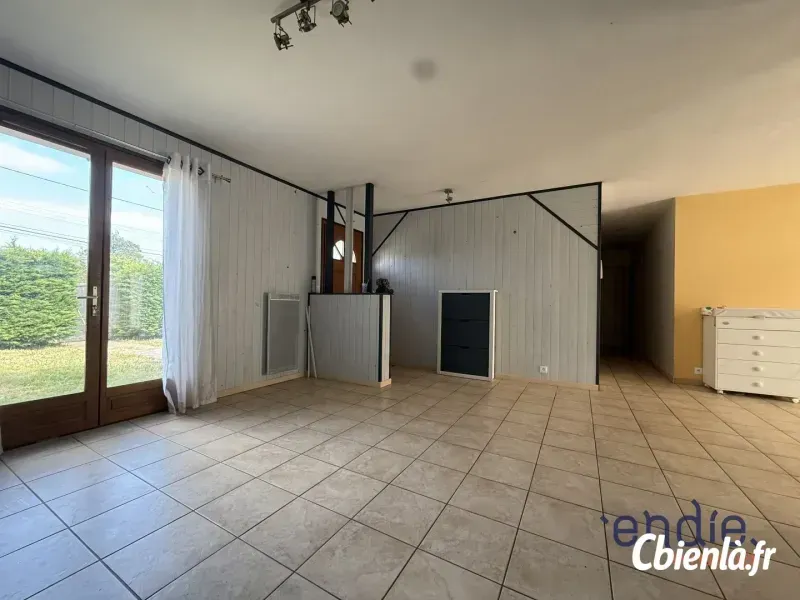 Photo 2 - Maison à Diou