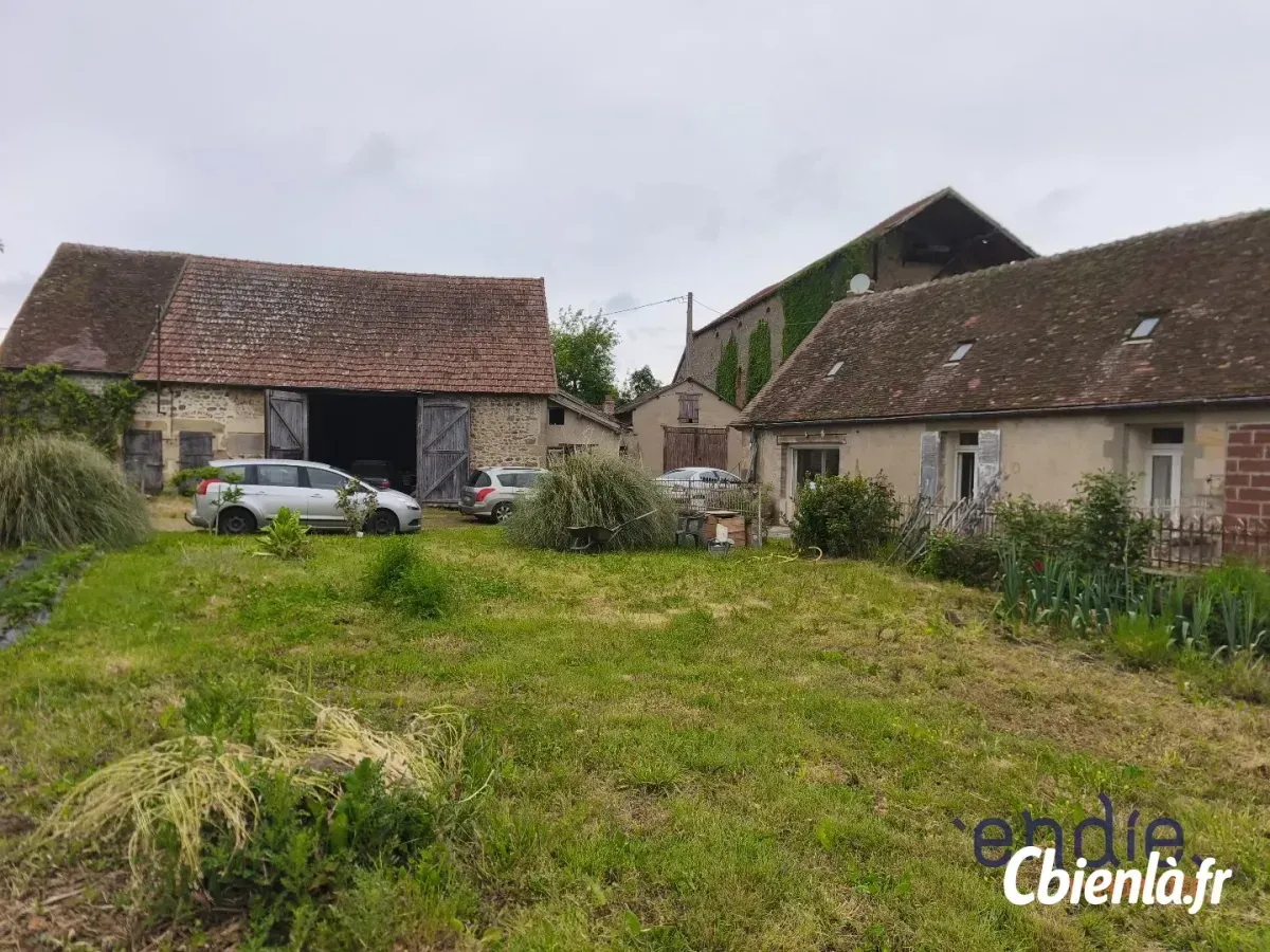 Maison à Deux Chaises