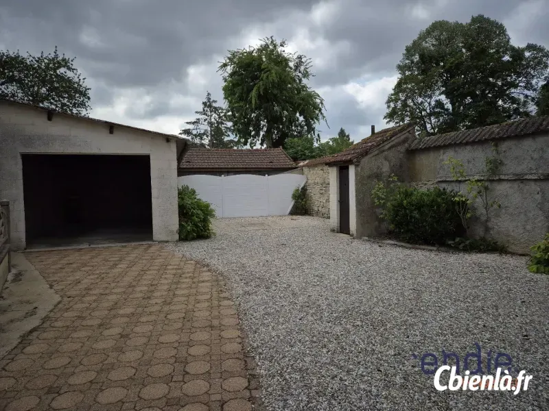 Photo 2 - Maison à Sancoins