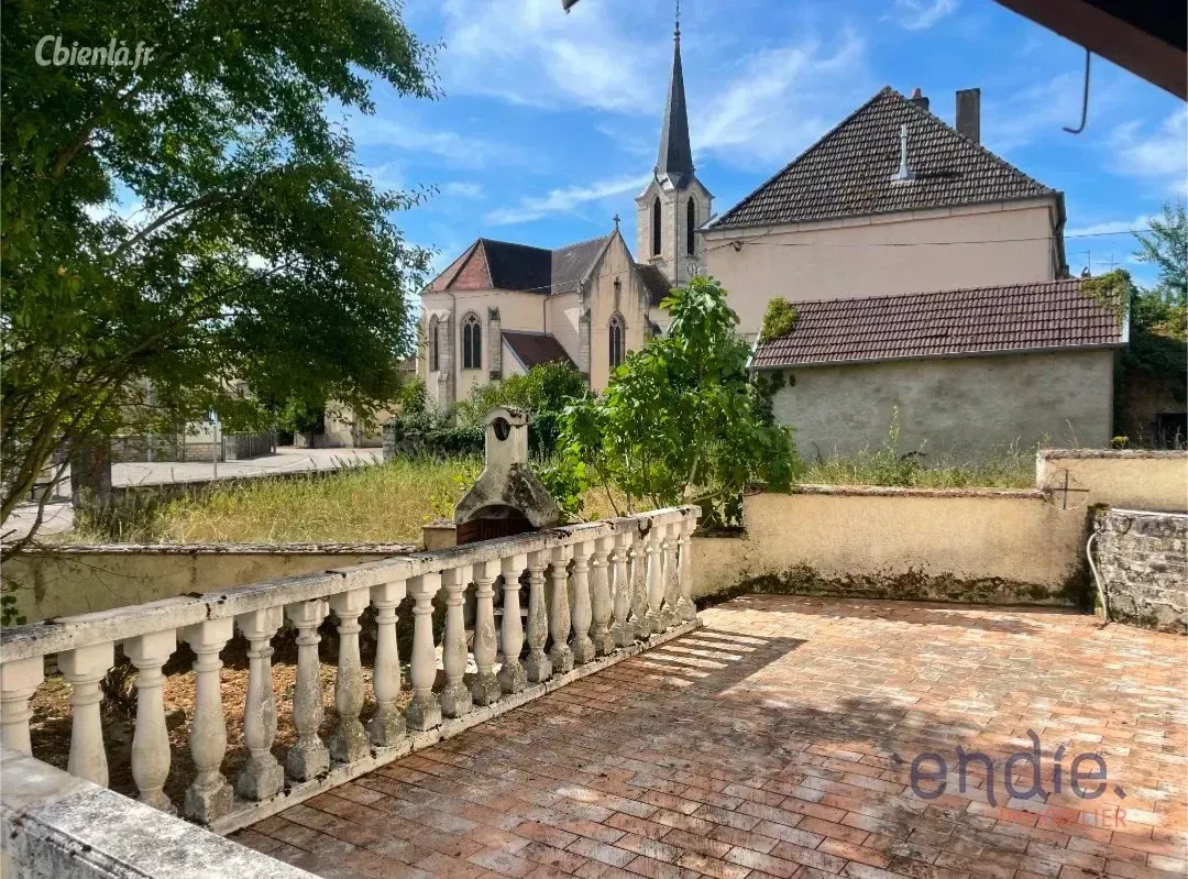 Maison à Gy