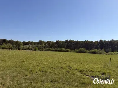 Terrain à Salernes