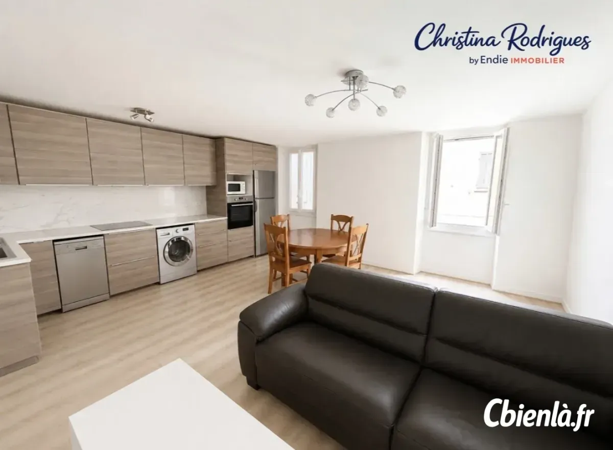 Appartement à Vins Sur Caramy