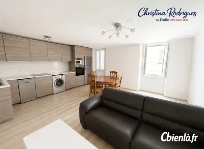 Appartement à Vins Sur Caramy