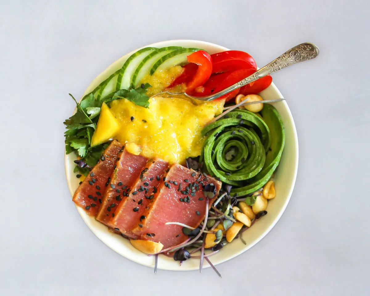 Poke thon cru