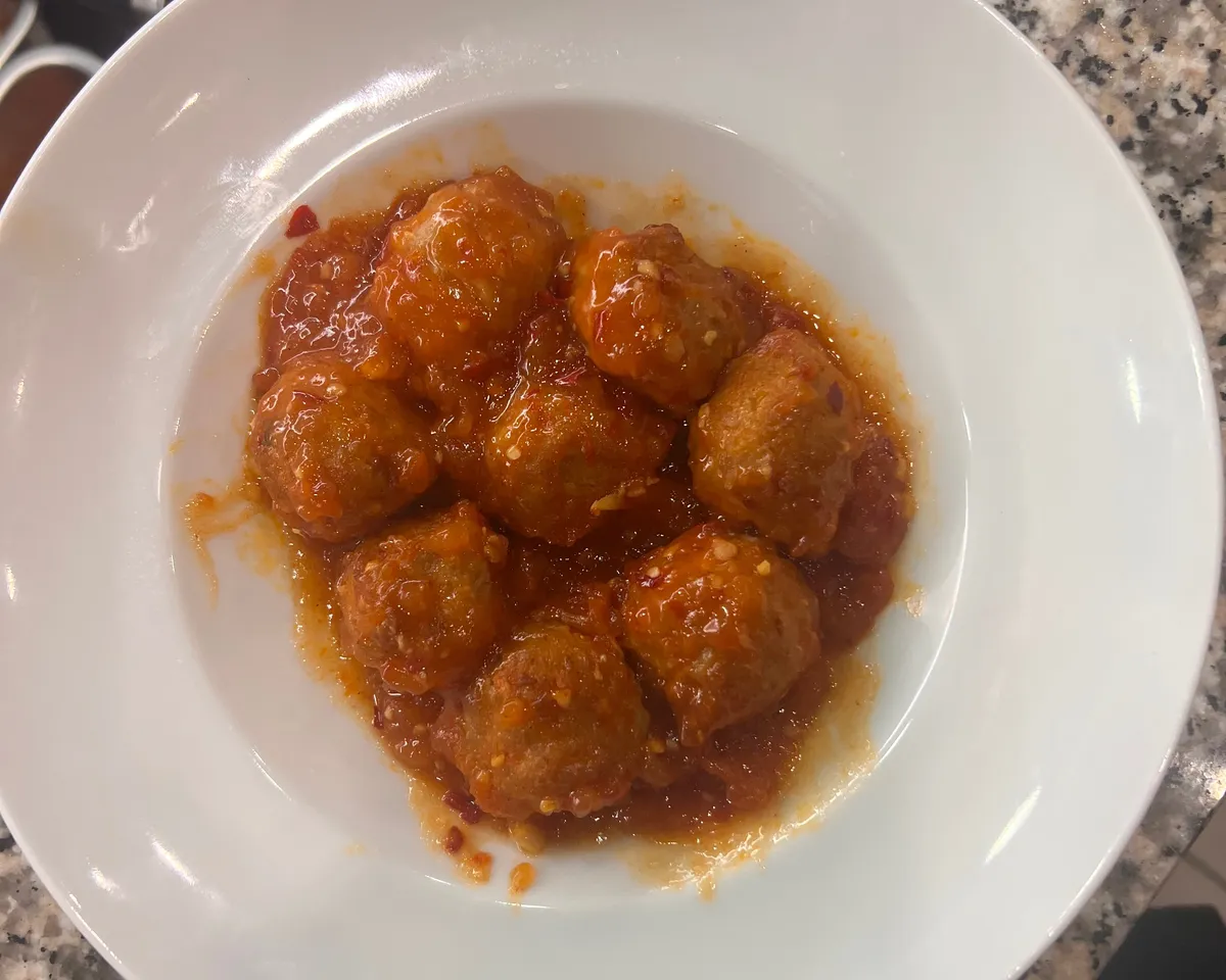 P11 Boulette de poulet sweet chili sauce 