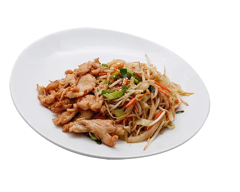 Nouilles sautees au poulet (pates fraiches)