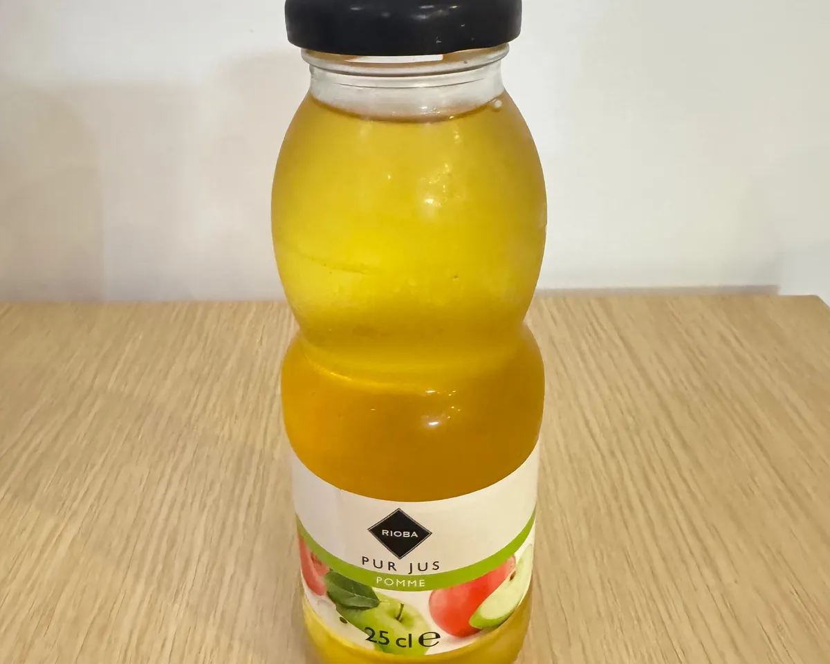 Jus de fruit (pomme/ orange/ananas/Litchi) 25 cl