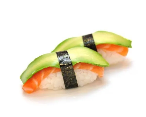S06. Sushi avocat saumon