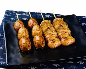 MY1. 2 boulettes de poulet, 2 poulet