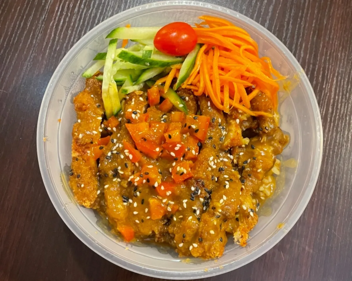 D4 -DON POULET KATSU CURRY