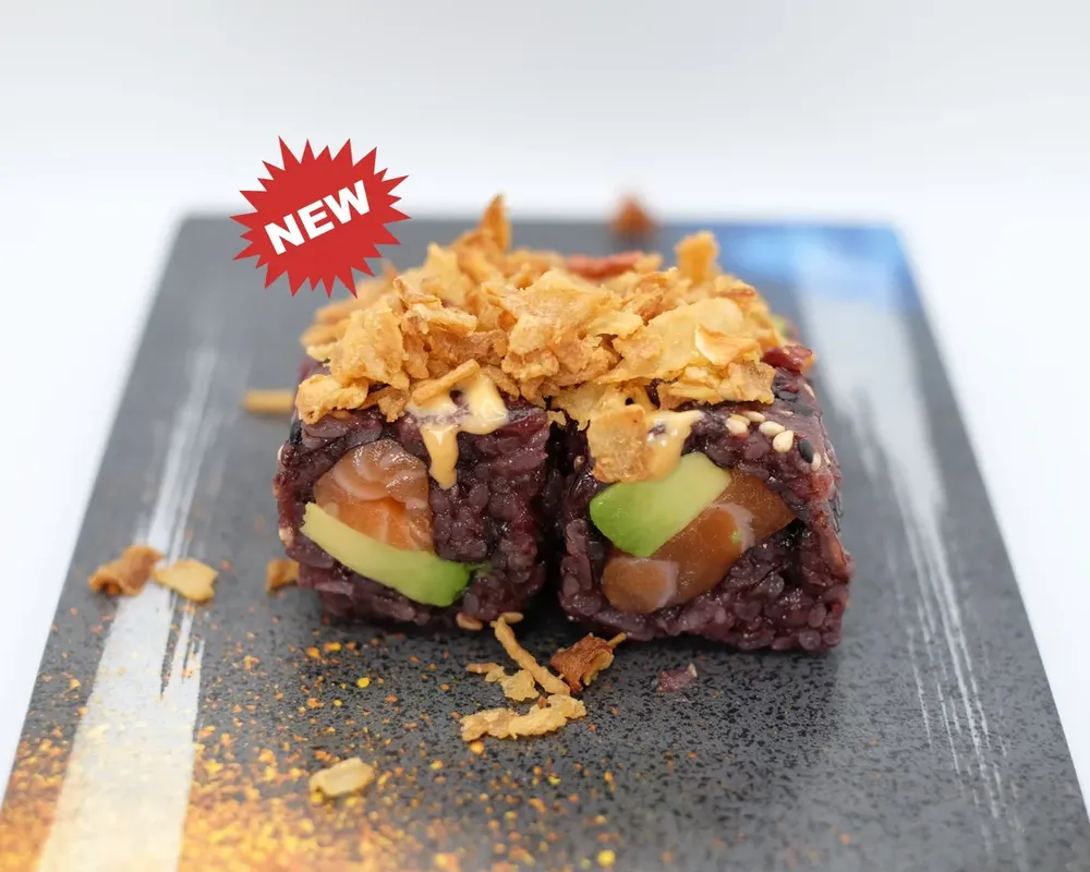 64. CROQUANT ROLL SAUMON AVOCAT 4 PIECES
