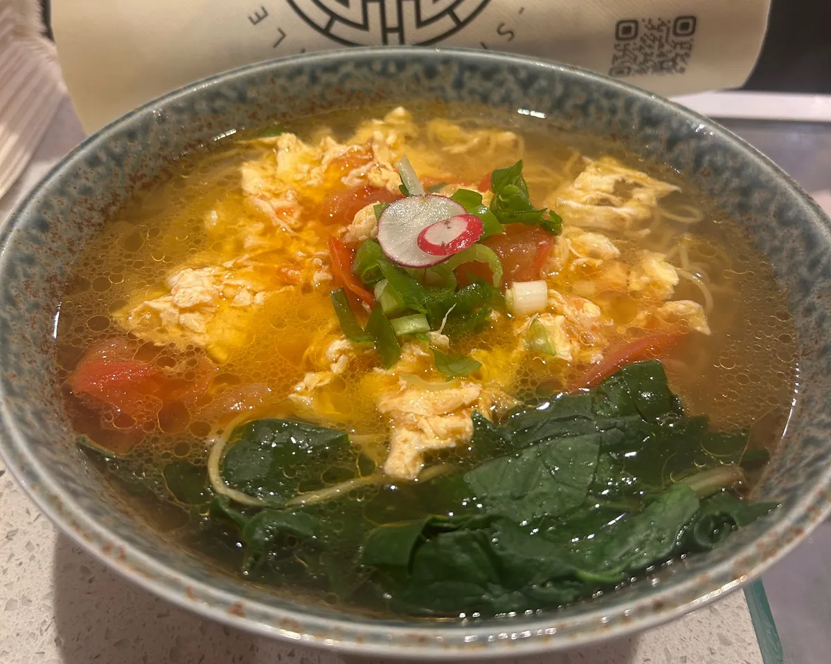 Soupe nouilles au tomate et oeuf 番茄鸡蛋汤面