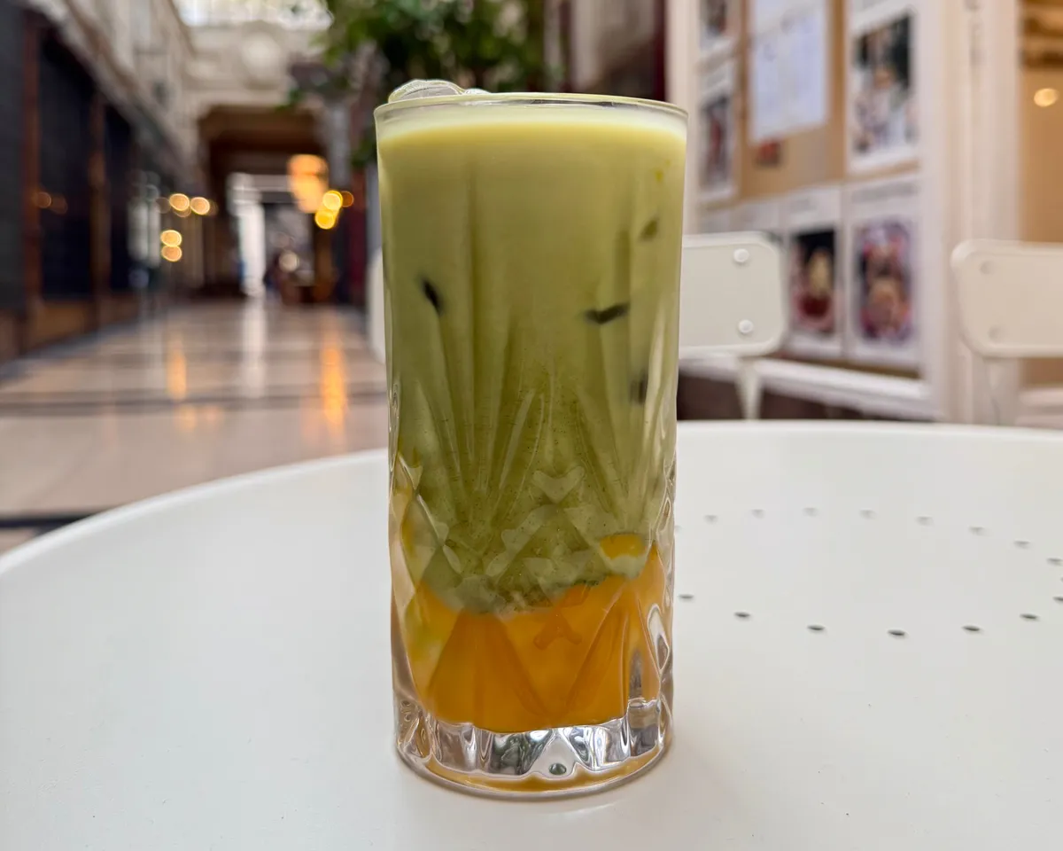 Matcha Mangue Latte