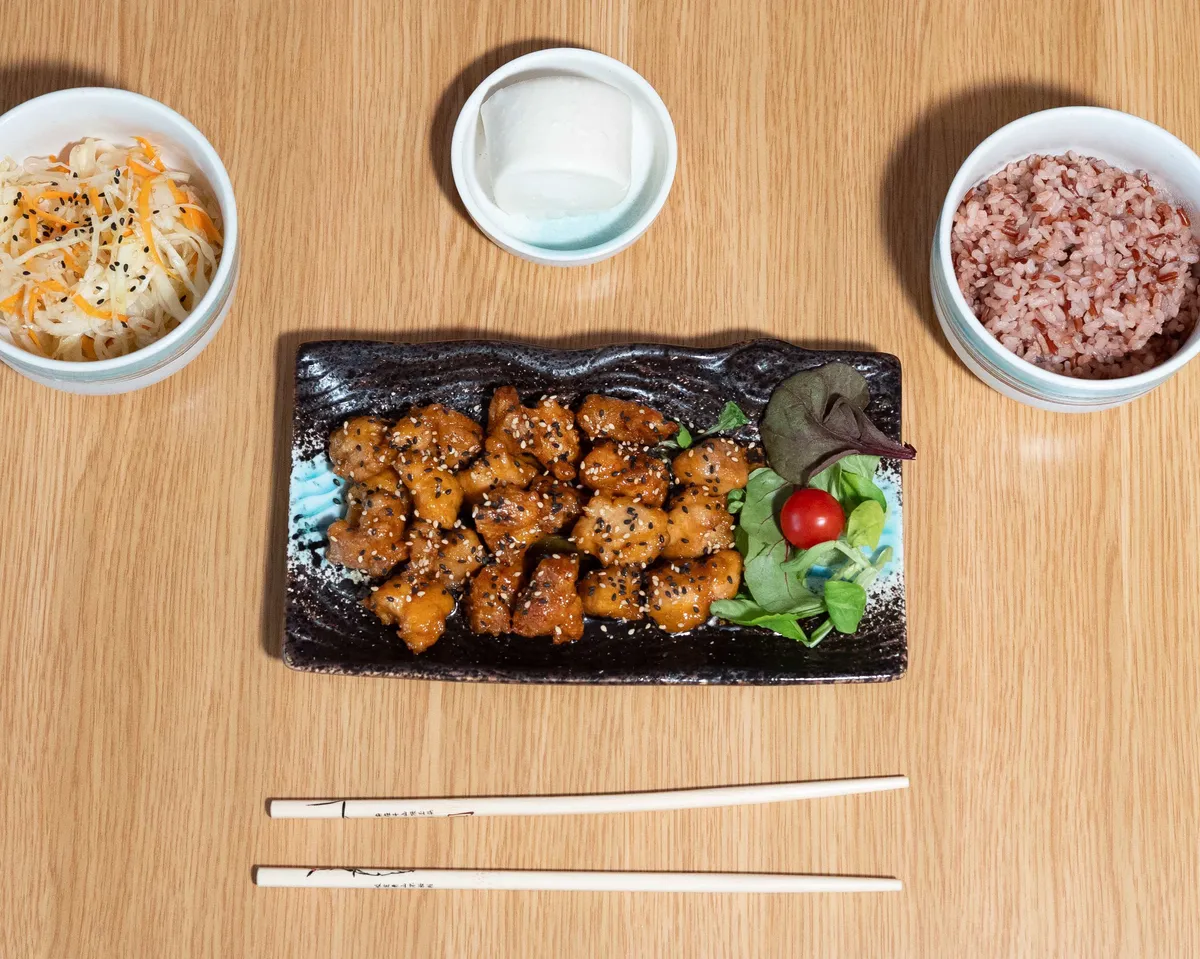 B6  POULET CARAMELISE