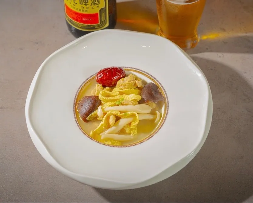 Poulet au lait de coco et vermicelles de haricot mungo