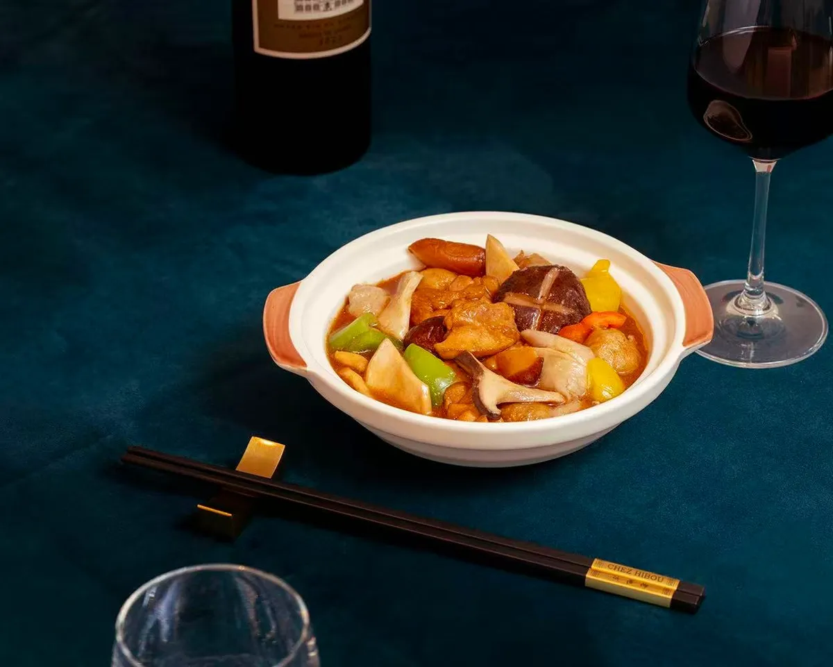 Poulet mijoté aux champignons et taro