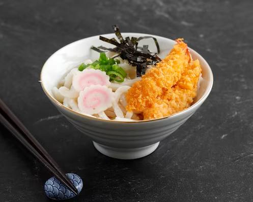 SALADE DE UDON AU POULET PANE
