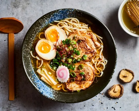 UDON au Porc Chashu et Porc Haché Piquant 