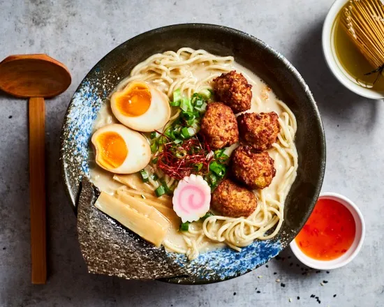 UDON TSUKUNE