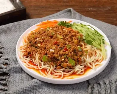 RAMEN FROID AU PORC HACHE