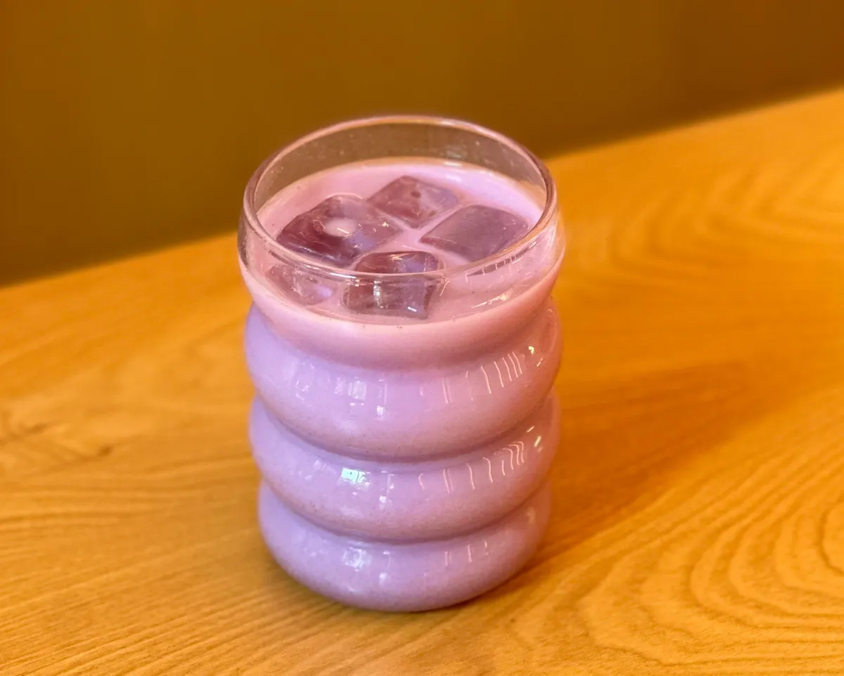 Ube latte
