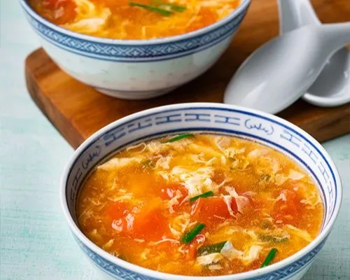 E12. Soupe OEufs a la tomate